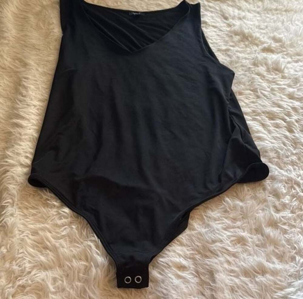 Express Body Contour Sleeveless‎ Bodysuit Black Size L
